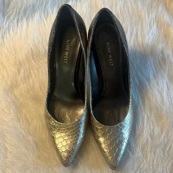 Nine West Gold Heels – Metallic Evening Pumps, Size 8 - Picture 1 of 7